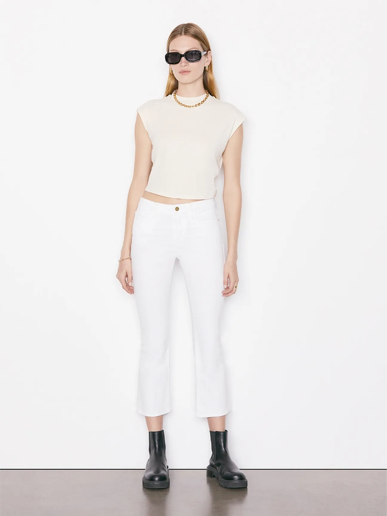 Le One Crop Mini Boot in Blanc