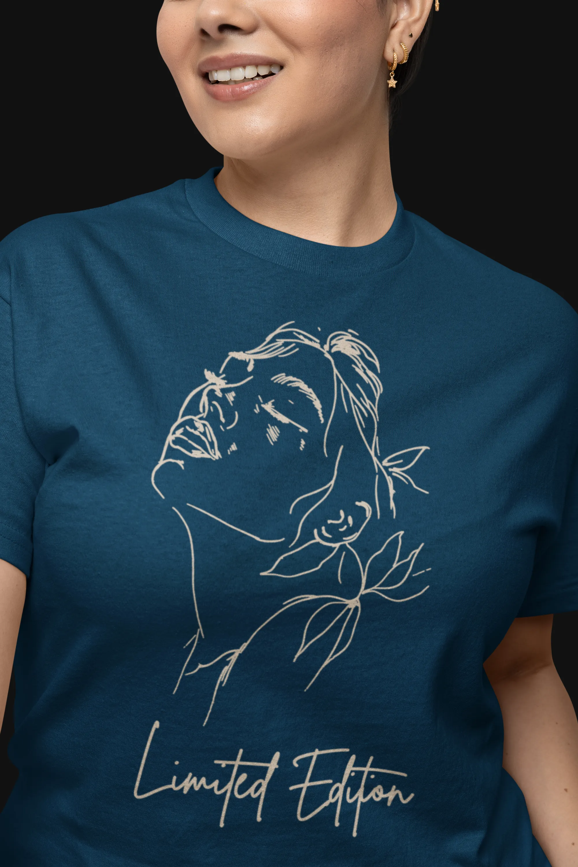 Limited Edition Cotton tshirt for women with Minimalistic Woman Design