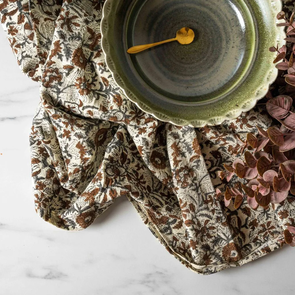 Scalloped Edge Stoneware Bowl